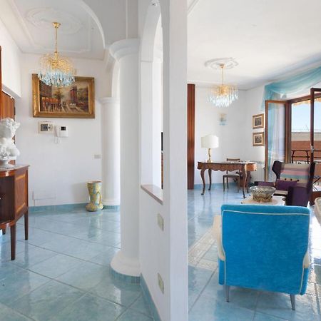 Amore Rentals - Appartamento Cielomare Sorrento Ngoại thất bức ảnh