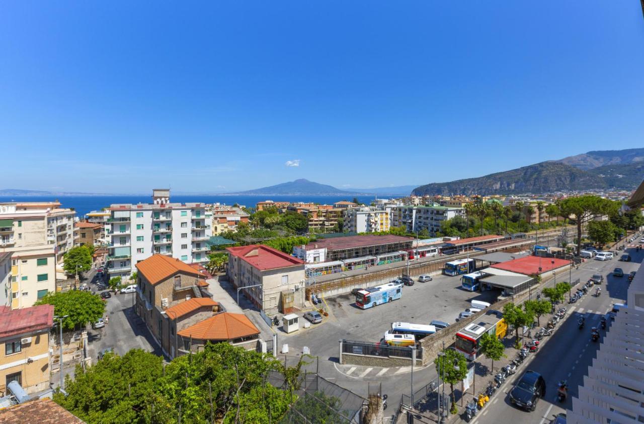 Amore Rentals - Appartamento Cielomare Sorrento Ngoại thất bức ảnh