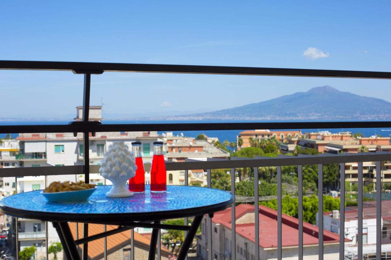 Amore Rentals - Appartamento Cielomare Sorrento Ngoại thất bức ảnh