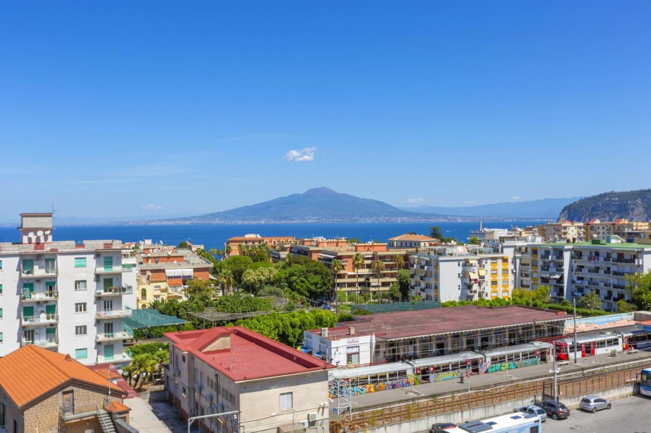Amore Rentals - Appartamento Cielomare Sorrento Ngoại thất bức ảnh