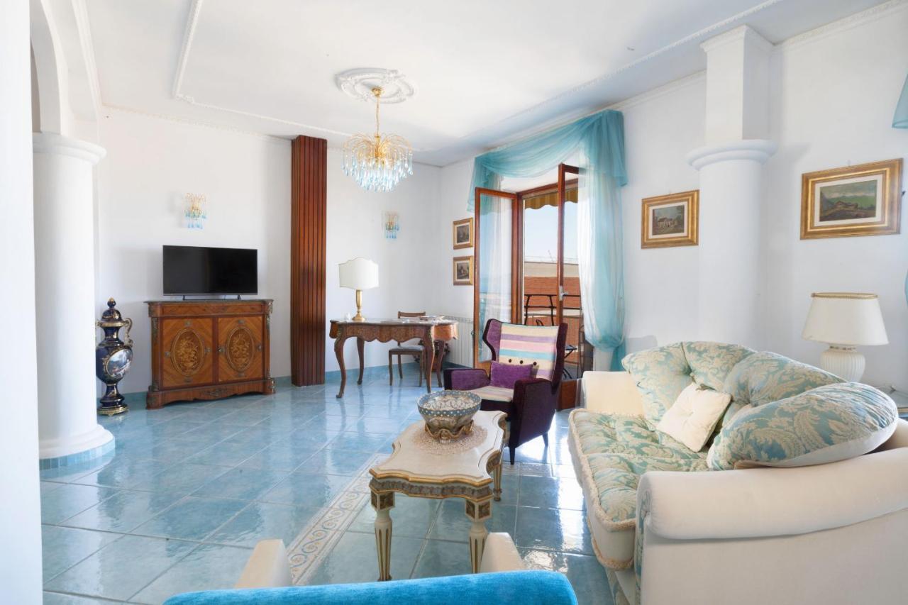 Amore Rentals - Appartamento Cielomare Sorrento Ngoại thất bức ảnh