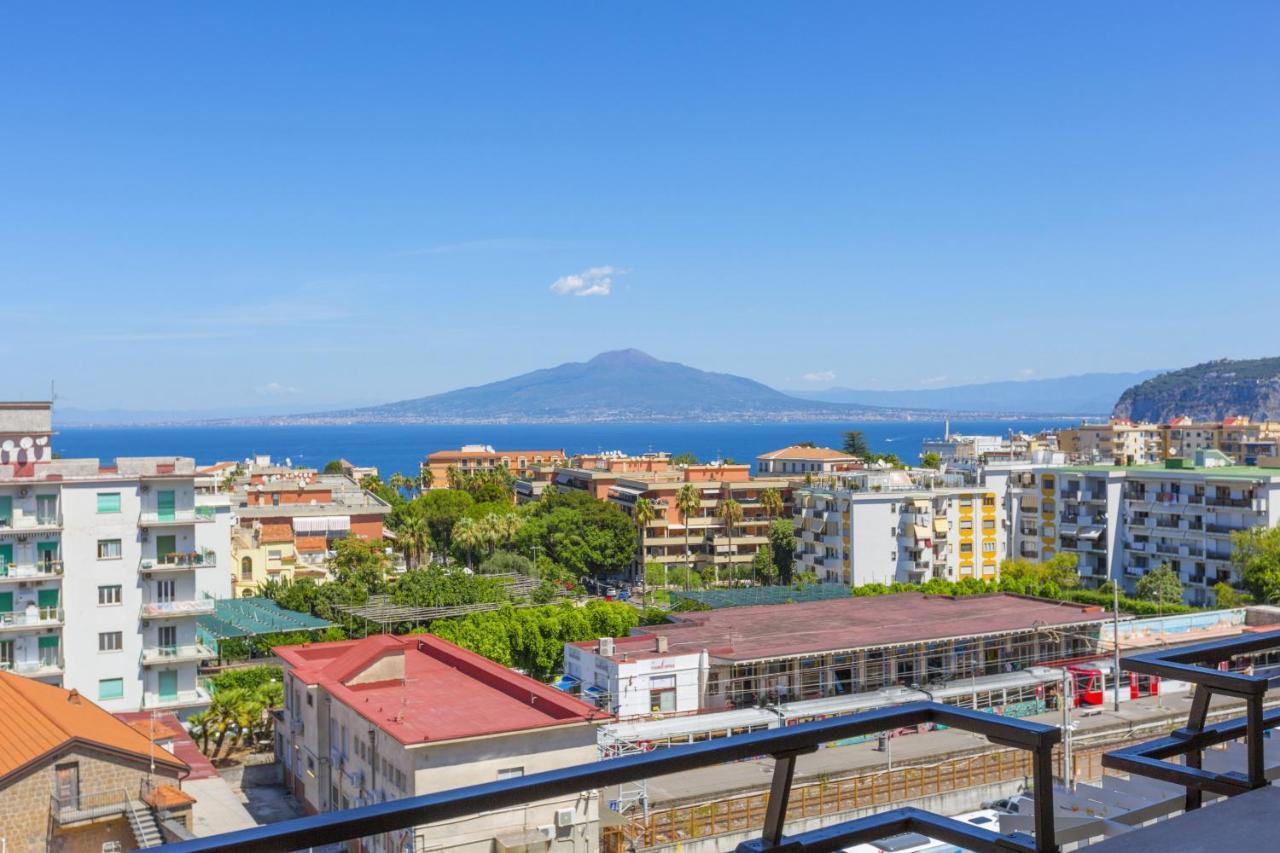 Amore Rentals - Appartamento Cielomare Sorrento Ngoại thất bức ảnh